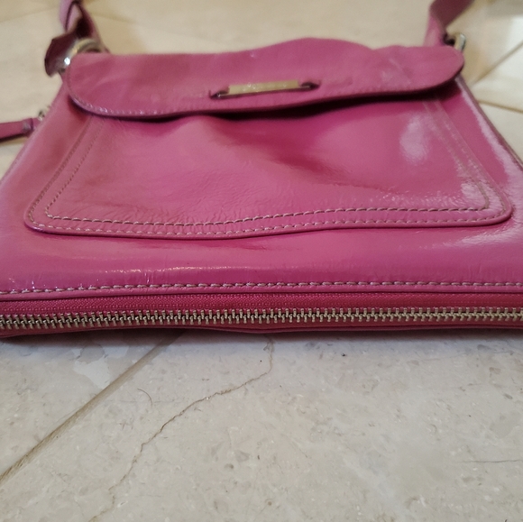 COLE HAAN FLAP PATENT RASPBERRY CROSSBODY / MESSENGER - Picture 12 of 15